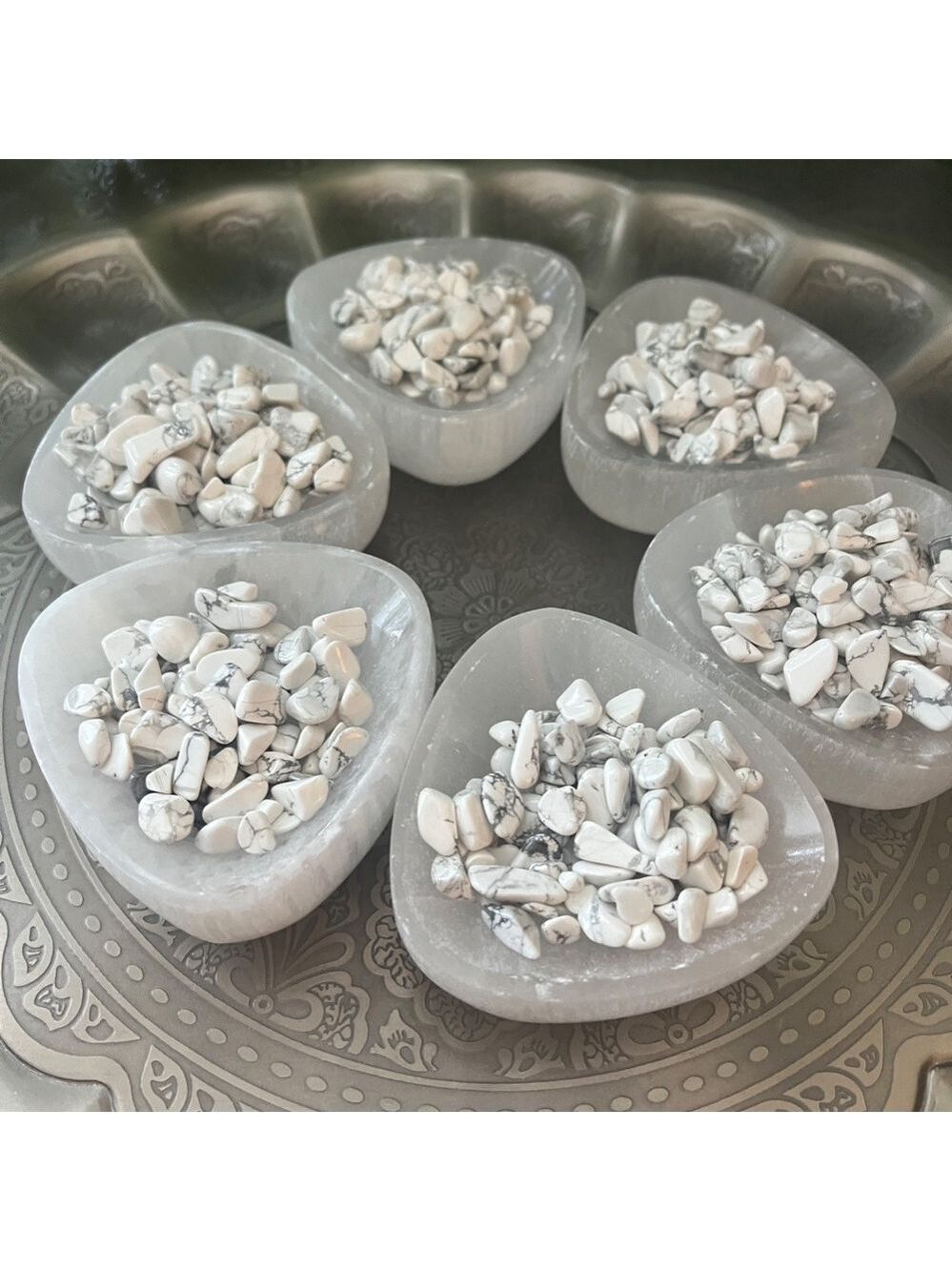 Howlite Chips - Picture 4 of 6